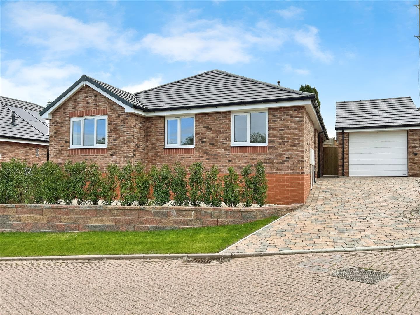 3 bedroom bungalow for sale